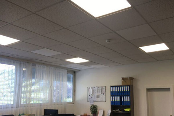 4000pcs 595x595mm 42w LED panel lights for office lighting in Hartberg, Austria