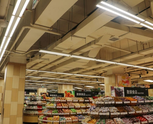 500 luci lineari a LED a doppia ala per l'aggiornamento dell'illuminazione del supermercato YH in Cina